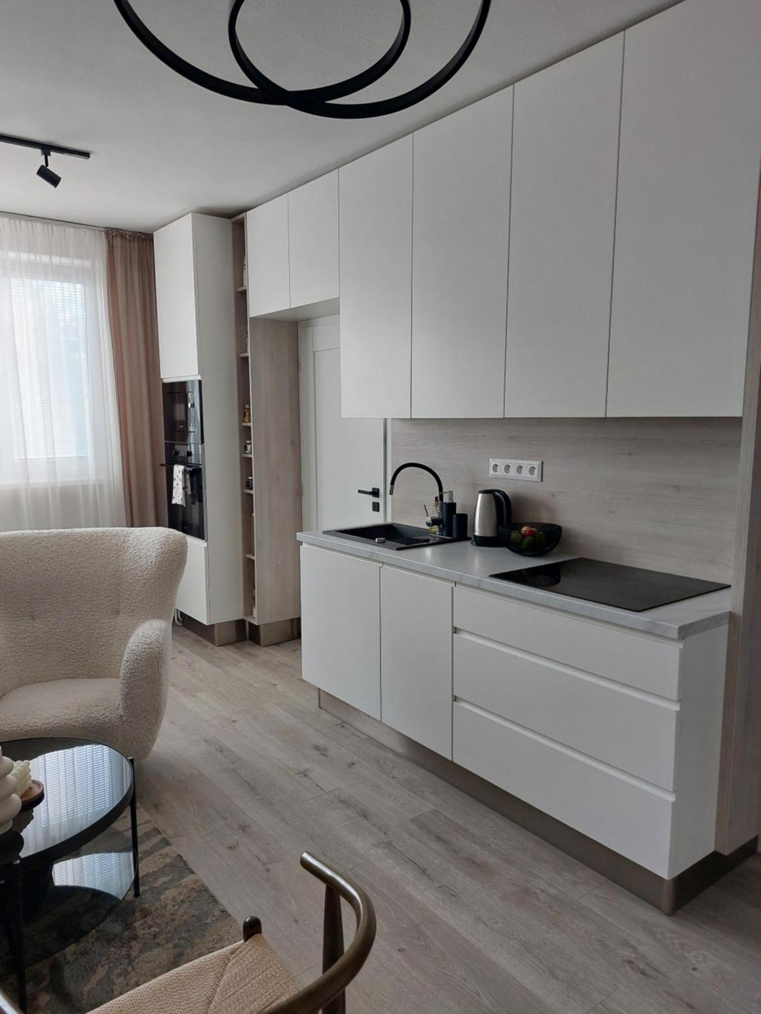 M&M Apartman Trenčín Екстериор снимка