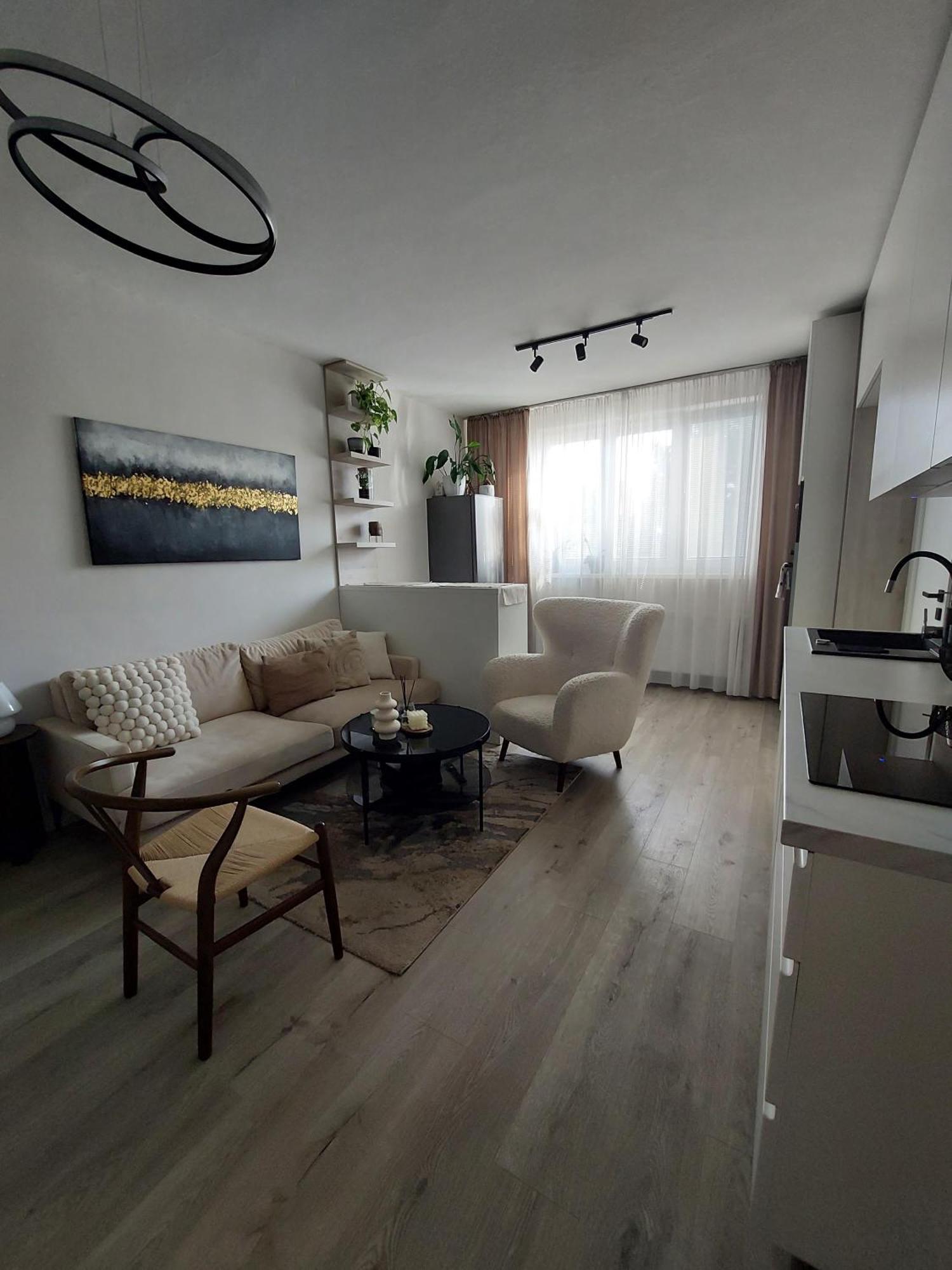 M&M Apartman Trenčín Екстериор снимка